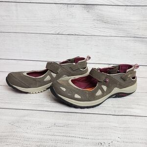 Merrell Women's Size 8 Boulder Blushing Hook and Loop‎ Hiking Walking Shoes